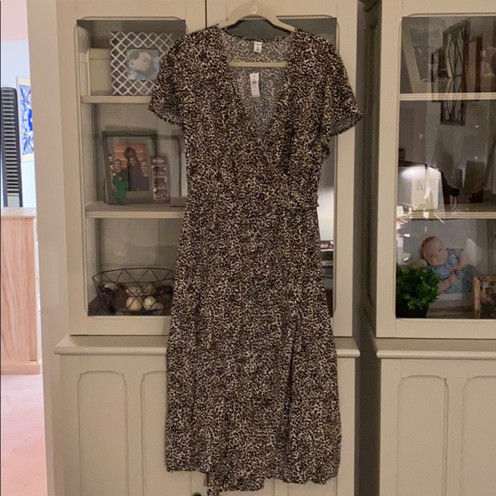 NWT Old Navy Leopard Print Wrap Dress